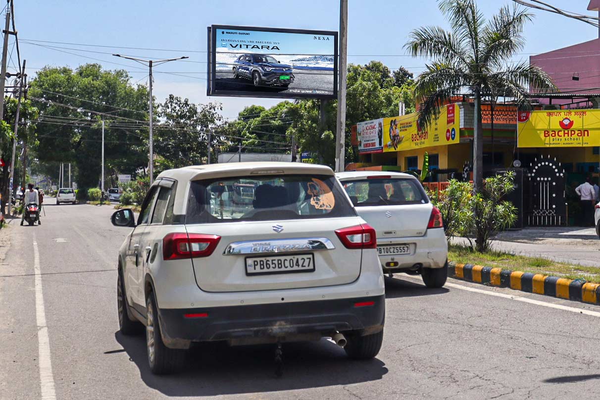 Chandigarh Road Opposite HDFC Bank C2