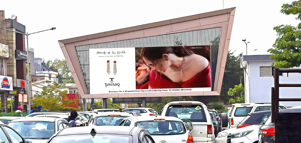 LeafBerry Digital Billboard Kipps Market Ludhiana